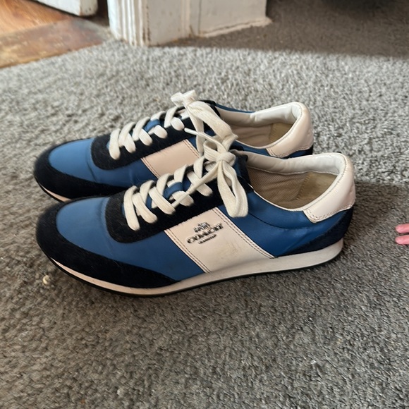 Coach women’s sneakers in lapis blue size 7 & 1/2 - Picture 2 of 5